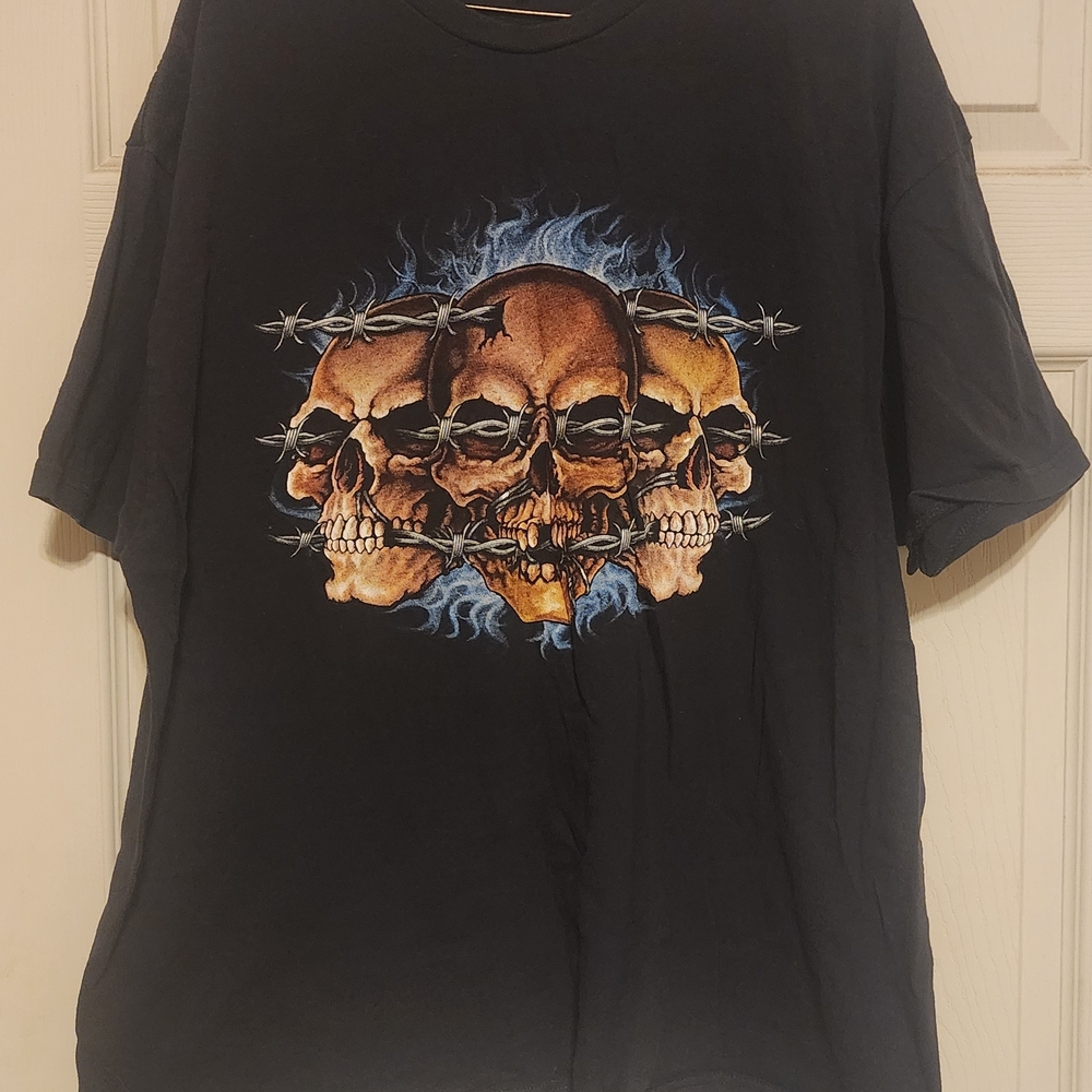 Men's Black Skull Graphic Tee
